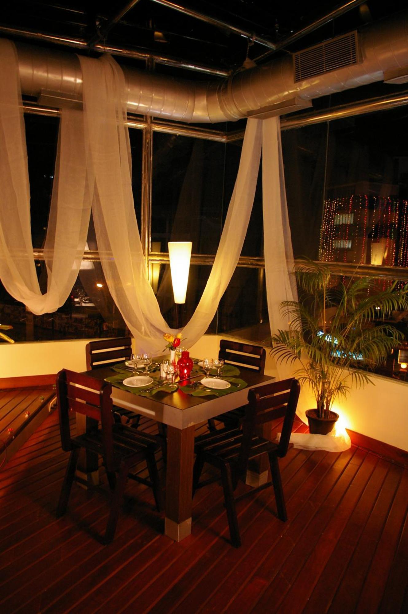 Gokulam Park Kochi Exterior foto