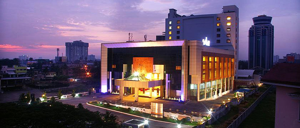 Gokulam Park Kochi Exterior foto
